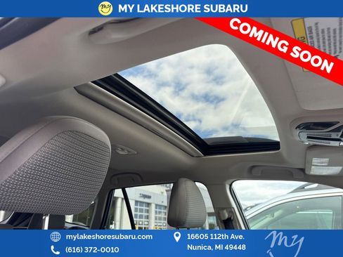 Used 2025 Subaru Outback Premium AWD/4WD image 11