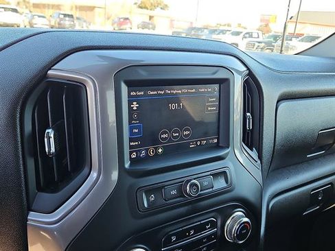 Used 2024 GMC Sierra 2500 Pro w/ Convenience Package image 16