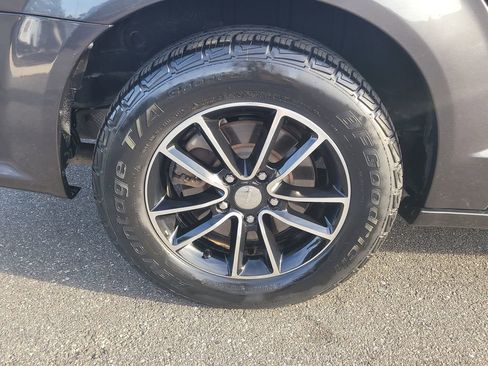 Used 2018 Dodge Grand Caravan GT image 5