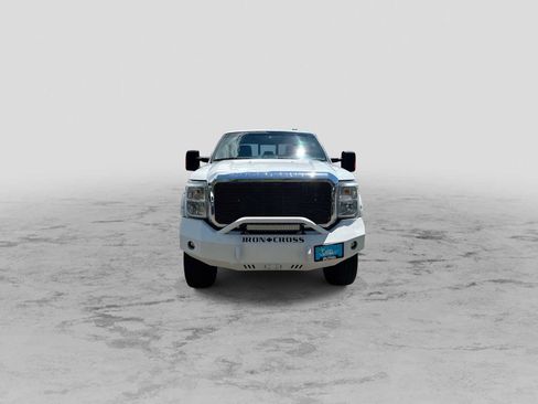 Used 2015 Ford F250 Lariat w/ Lariat Ultimate Package AWD/4WD image 2