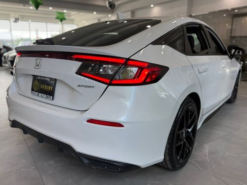 Used 2025 Honda Civic Sport image 8