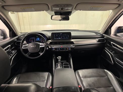Used 2022 Kia Telluride S FWD image 25