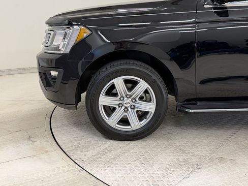 Used 2021 Ford Expedition XLT RWD image 12