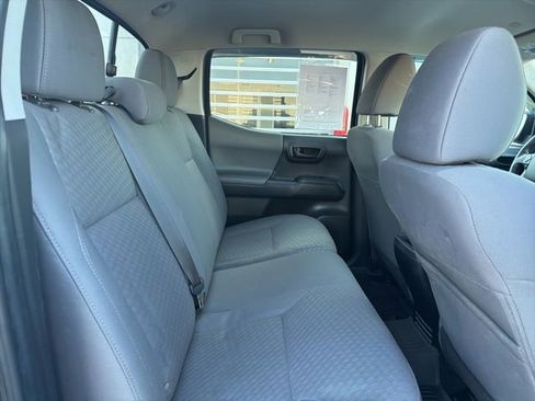 Used 2022 Toyota Tacoma SR image 31
