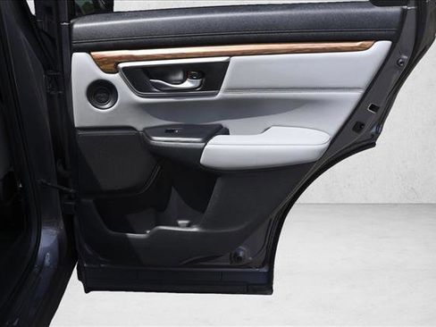 Used 2018 Honda CR-V Touring image 28
