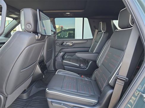 New 2026 GMC Yukon AT4 Ultimate w/ LPO, Floor Liner Package image 15