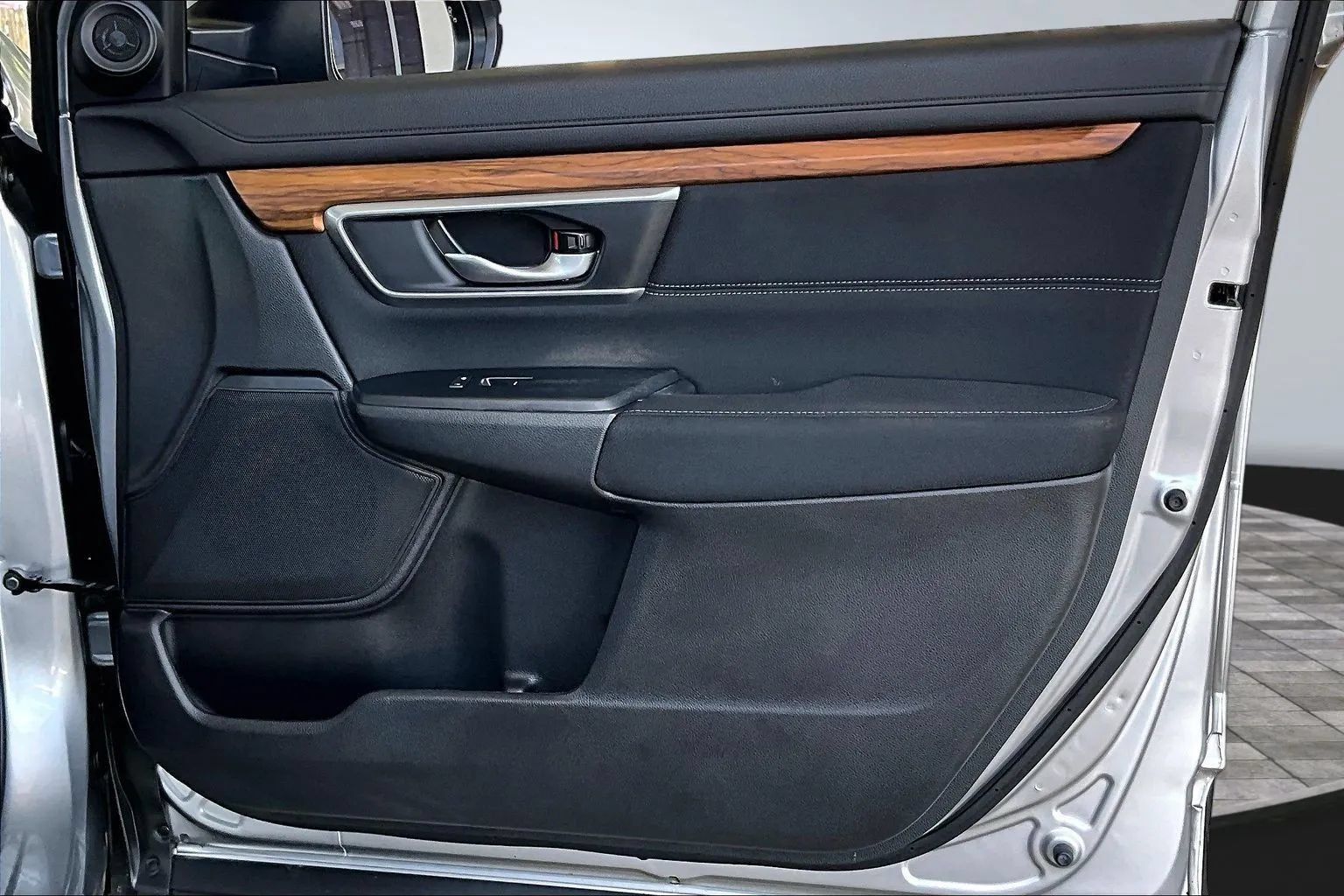 Used 2020 Honda CR-V EX image 25