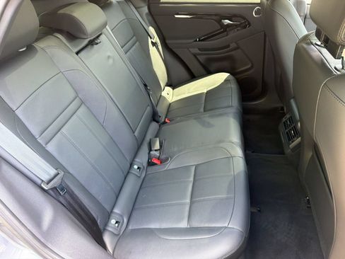 Used 2024 Land Rover Range Rover Evoque S AWD/4WD image 31