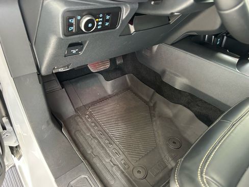 Used 2025 Ford Bronco Badlands AWD/4WD image 25