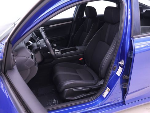 Used 2019 Honda Civic Sport image 4
