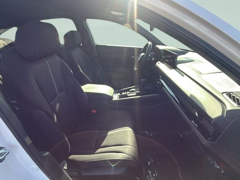 Used 2025 Honda Accord Sport image 9