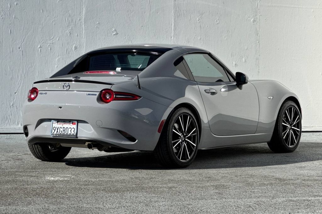 Used 2025 MAZDA MX-5 Miata RF Grand Touring w/ Weather Package RWD image 3