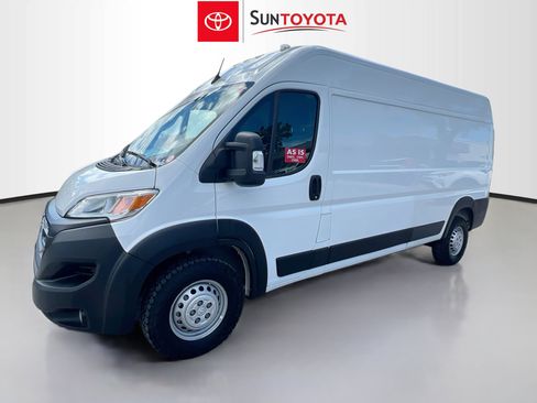 Used 2025 RAM ProMaster 2500 w/ Convenience Group FWD image 9