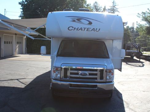 Used 2022 Ford E-450 and Econoline 450 Super Duty w/ Motorhome Prep Package image 11