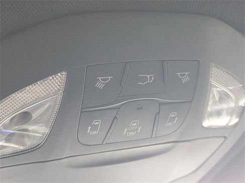 Certified 2021 Chrysler Pacifica Touring-L w/ Uconnect Theater Family Group image 31