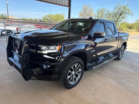 Used 2023 Chevrolet Silverado 1500 LT w/ Z71 Off-Road Package AWD/4WD image 3