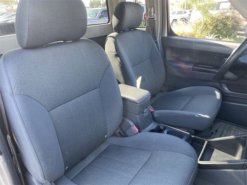 Used 2004 Nissan Frontier XE w/ (VTP) Value Truck Pkg image 11