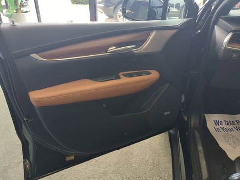 Certified 2023 Cadillac XT5 Premium Luxury w/ Technology Package AWD/4WD image 17