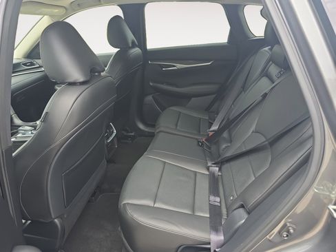 Used 2025 INFINITI QX50 Luxe AWD/4WD image 23
