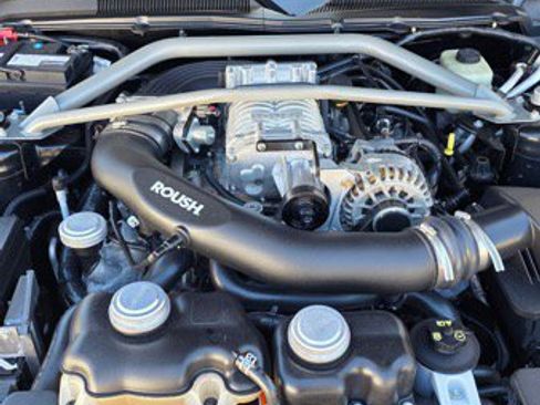 Used 2006 Ford Mustang GT image 39