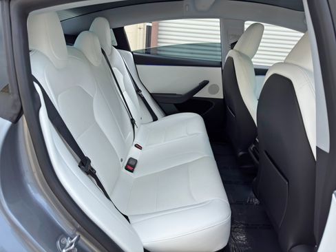 Used 2025 Tesla Model 3 RWD image 43