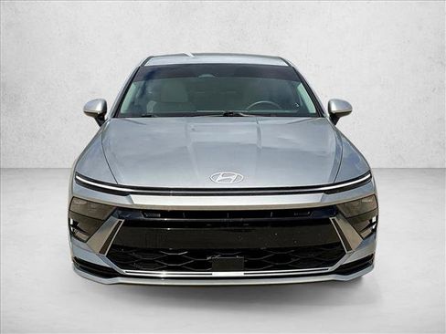 Used 2024 Hyundai Sonata SEL FWD image 2