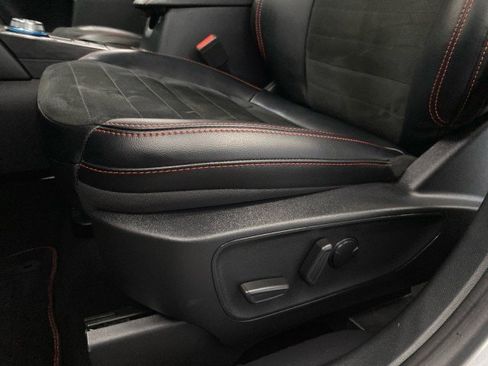 Certified 2022 Ford Escape SEL w/ SEL Stealth AWD Package image 17