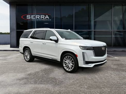 Used 2024 Cadillac Escalade Premium Luxury w/ Performance Package AWD/4WD image 7