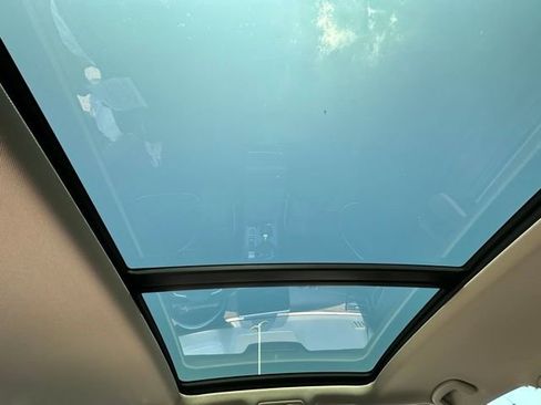 Used 2024 Volkswagen Atlas SEL Premium R-Line image 20