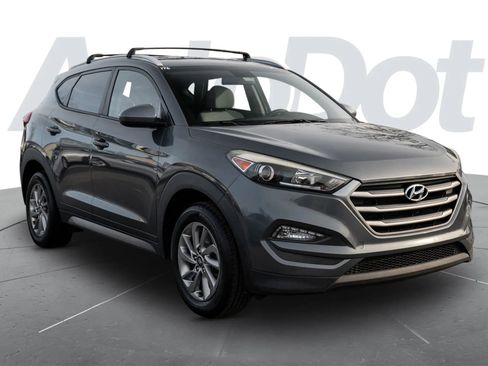 Used 2017 Hyundai Tucson SE image 4