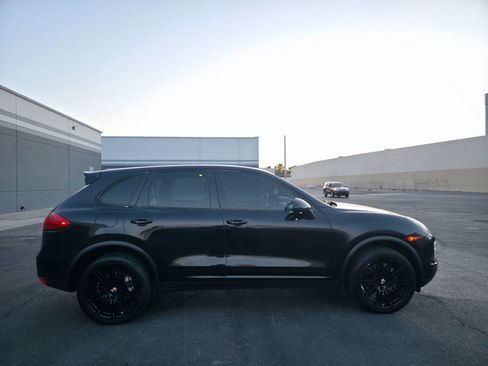 Used 2014 Porsche Cayenne S AWD/4WD image 4