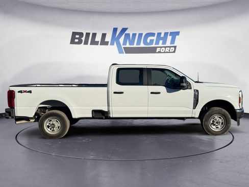Used 2024 Ford F250 XL w/ XL Chrome Package image 6
