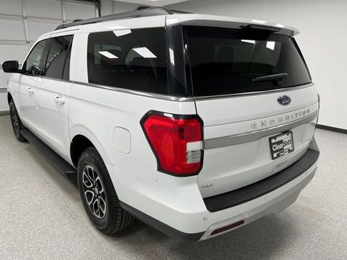 Used 2024 Ford Expedition Max XLT image 8