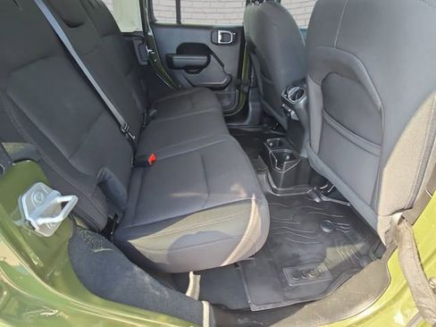 Used 2022 Jeep Wrangler Unlimited Sport AWD/4WD image 12