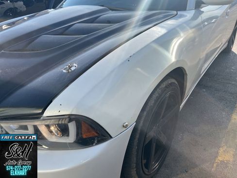 Used 2014 Dodge Charger R/T image 3