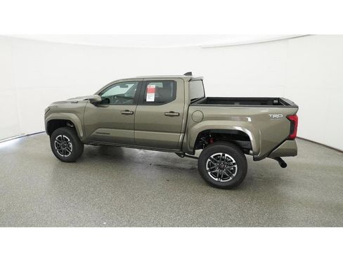 New 2025 Toyota Tacoma TRD Sport image 4