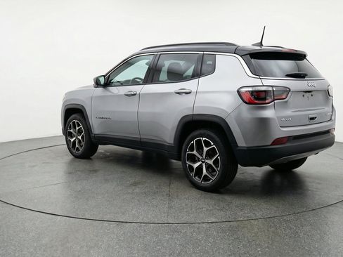 Used 2025 Jeep Compass Limited AWD/4WD image 6