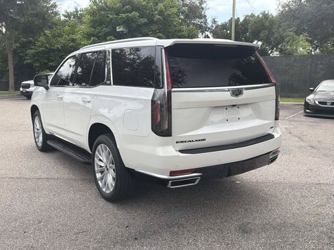 Used 2023 Cadillac Escalade Luxury RWD image 5