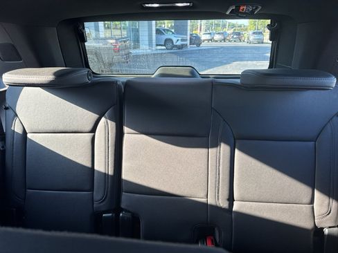 Used 2026 Chevrolet Tahoe LT w/ LPO, Dark Essentials Package AWD/4WD image 9