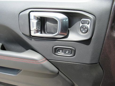 New 2026 Jeep Wrangler Unlimited Rubicon AWD/4WD image 22
