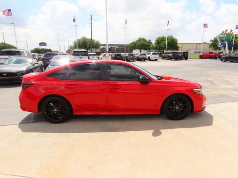 Used 2025 Honda Civic Sport image 8