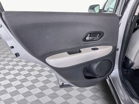 Used 2021 Honda HR-V LX image 25