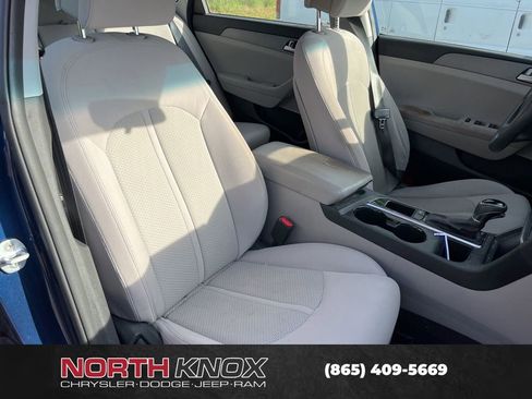 Used 2017 Hyundai Sonata SE FWD image 10