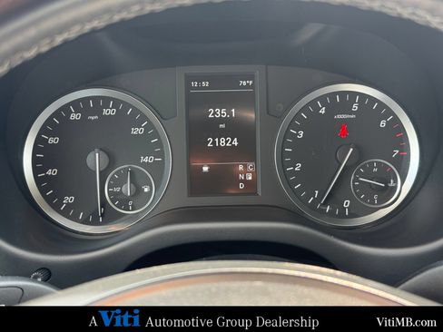 Certified 2023 Mercedes-Benz Metris Passenger image 31