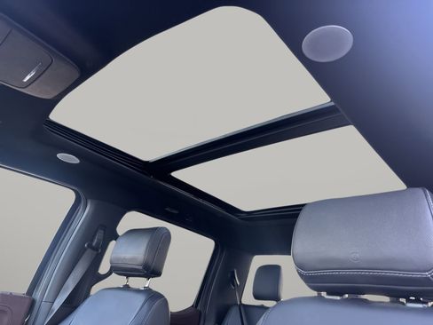 Certified 2023 Ford F150 Lariat w/ Equipment Group 502A High image 21