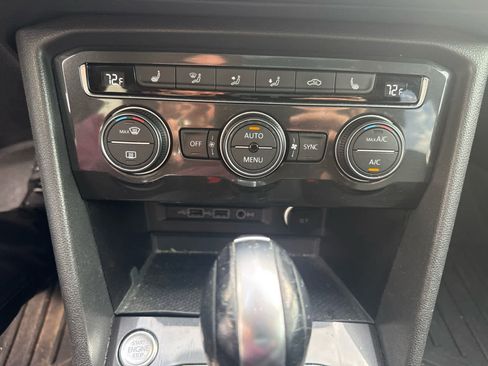 Used 2019 Volkswagen Tiguan SEL image 14