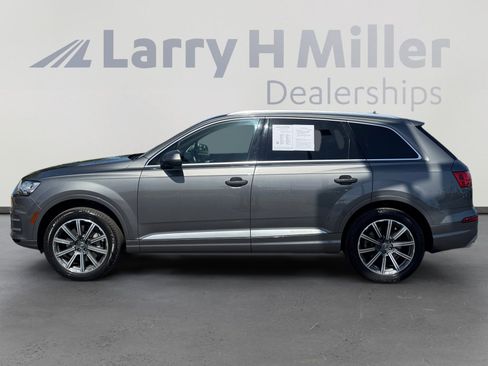 Used 2018 Audi Q7 3.0T Premium Plus w/ Premium Plus Package AWD/4WD image 2
