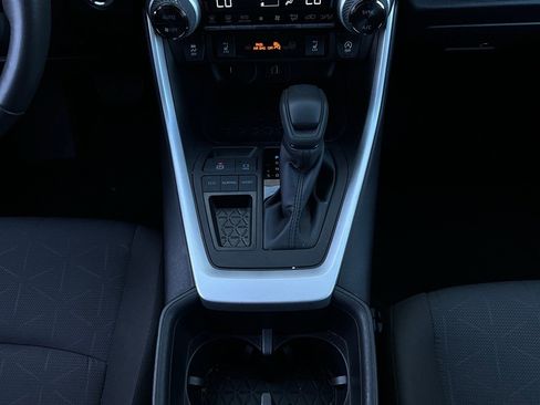 Used 2025 Toyota RAV4 XLE image 15