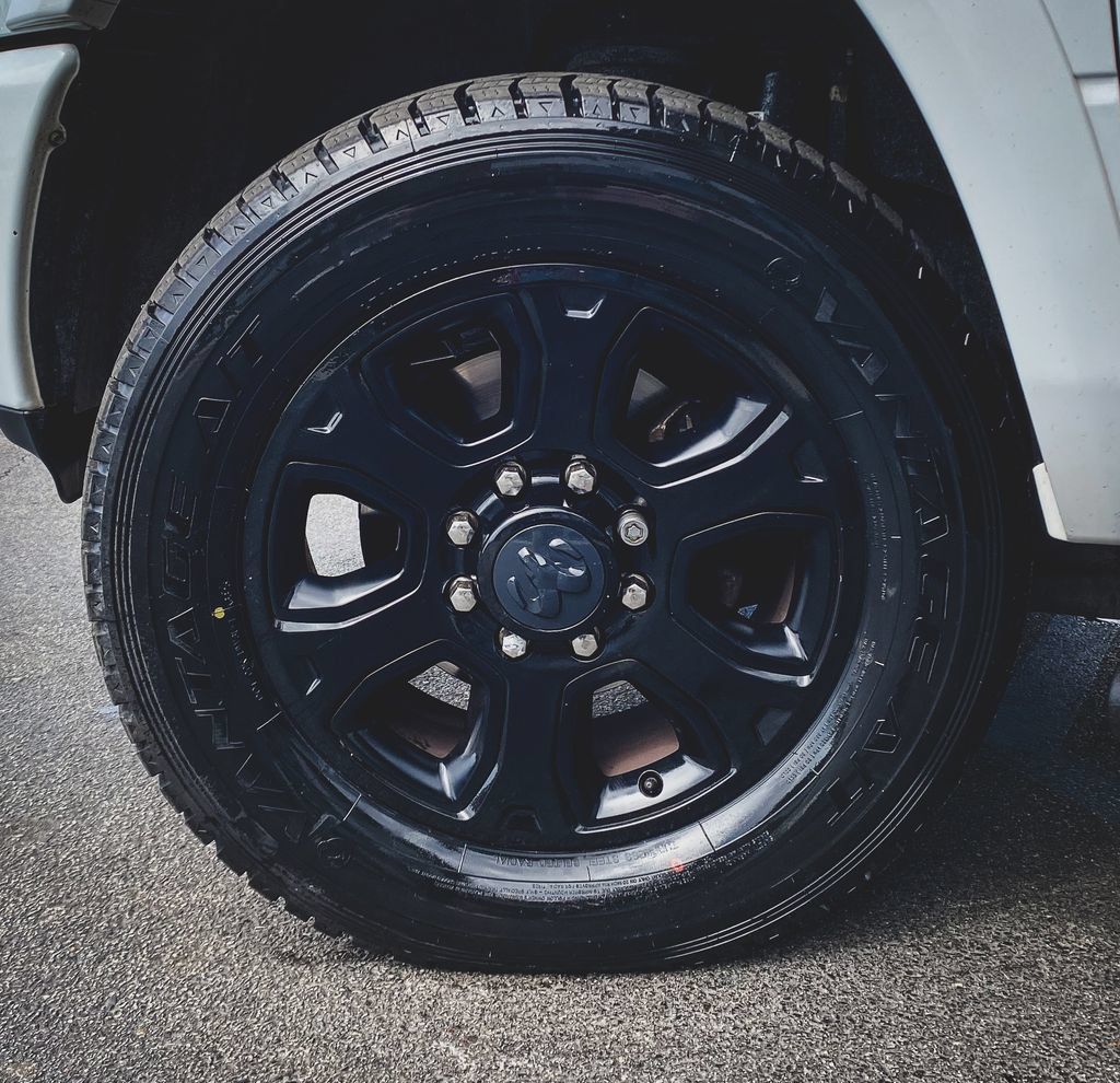 Used 2018 RAM 3500 Laramie w/ Sport Appearance Group AWD/4WD image 36