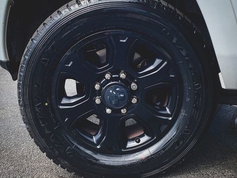Used 2018 RAM 3500 Laramie w/ Sport Appearance Group AWD/4WD image 36